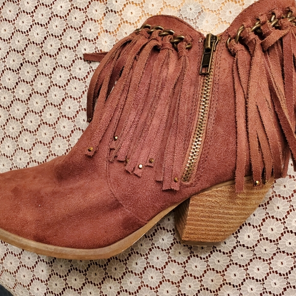 Cute ankle booties with side zip  and rhinestone embellished fringe! - Picture 2 of 2